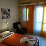 Renia Studios