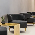 Canale Hotel & Suites