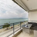 Mega Suite On The Sea