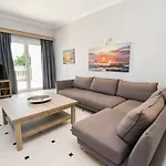 Elena\'S Apartments