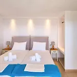 Pahivouni Studios & Suites