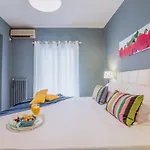 Glyfada\'S Central Apartment