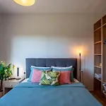 Lucid Dream Apt. |Bozinis