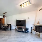 Cielo Alto Penthouse - 4 Bedrooms, Sleeps 10