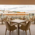 Mirror Hotel