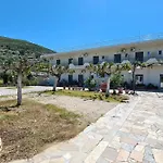 Amarandos Studios - Rooms & Apartments