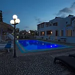 Birds Villa Apartments - Including Car Rental
