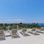 Olive Grove Suites - Villas With Private Pool And Garden