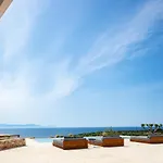 Vista Residence