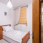 Ergina Home, Cozy 2 Bedroom Apartment