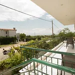 Potamos Luxury Apartment