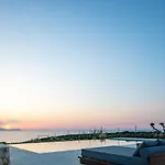 Vista Residence