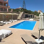 Lagoon View Apartments - Adults Only