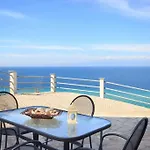 Dolphin \'S Pass