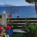 Bebas Apartments Nea Karvali