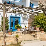 Venetia\'S Garden