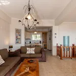 Casa Del Mar