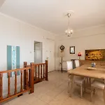 Casa Del Mar