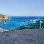 Marina Hotel