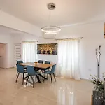 Istron Mirabella Villas