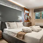 Avra Summer Living _ Private Jacuzzi _ Stepstosea