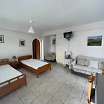 Alexandra\' S Apartments