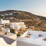 Paros