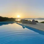Villa Ekavi Filizi - Seaside Residence Just Outside Of Naousa