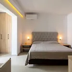 Lagomandra Beach Hotel