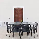 Demi\'S House