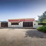 Amaryllis Boutique Apartments