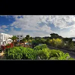 Lato Hotel
