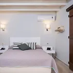 Spilia Village Hotel & Villas