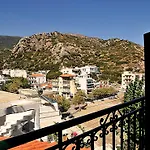 Marina Hotel