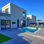 Villa Maripol By Posarellivillas