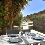Avrofilito Syros Houses