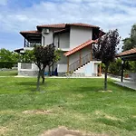 Latoura Studios