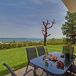Seaview Villas