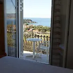 Raymondos Apartments