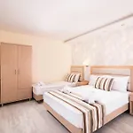 Star Bay Luxury
