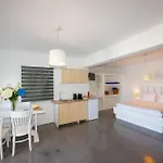 Anixi Lounge Suites - Adults Only