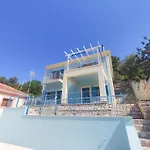 Portolos Apartments - Sarakiniko