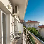 Sunshine Apartments