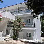 Amadeo Apartments