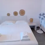 Lilian 2
