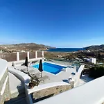 Ftelia Beach Paradise - Villa Irina\'S Oasis