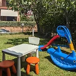 Nikiti Blue House 30M From The Beach With Sea View