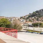Kampos House