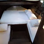 Leonardo, Houseboat In The Pool