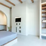 Yvis Boutique House